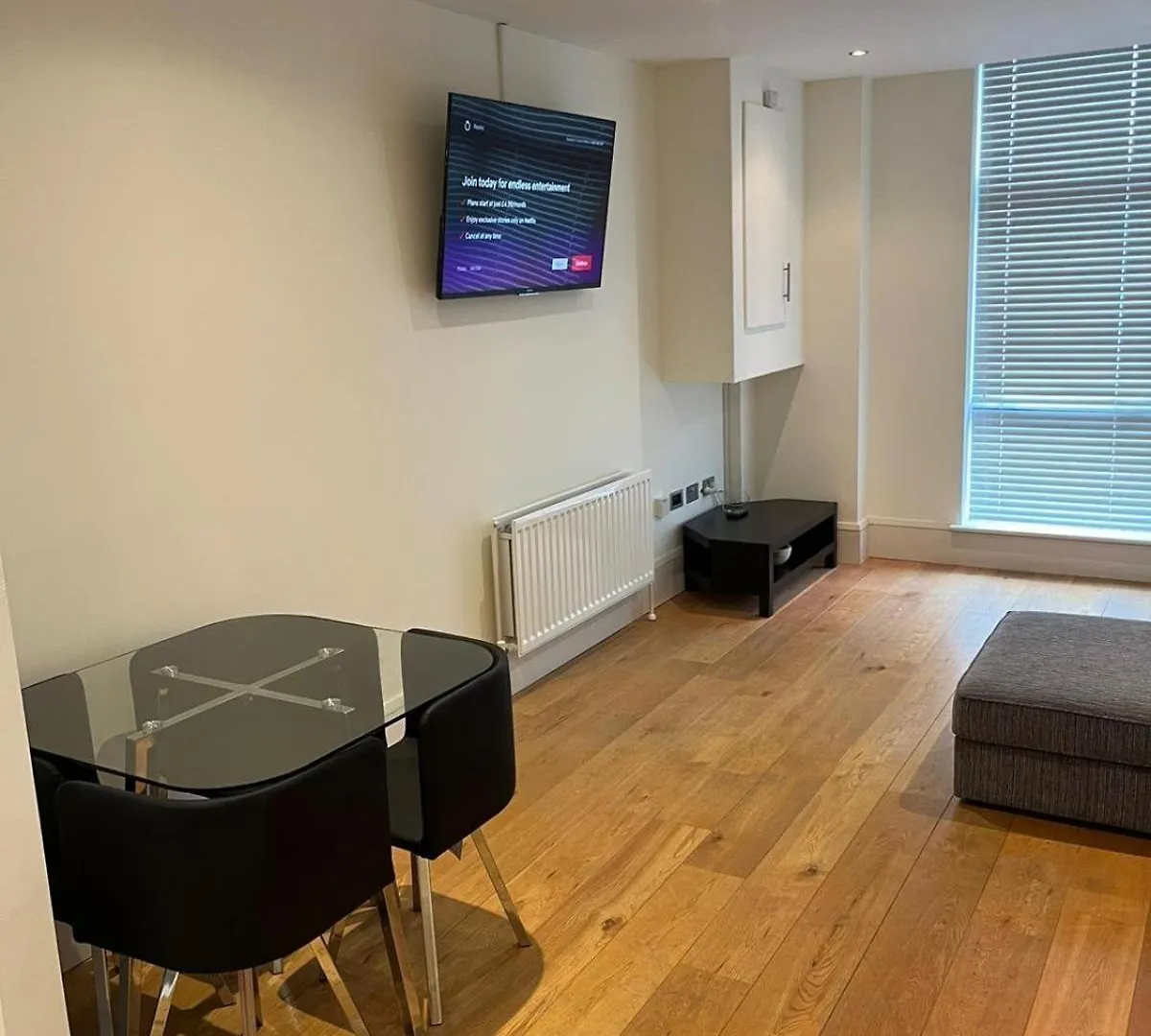 בלפסט Contemporary 1-Bed Apartment In The Bakery, Ormeau Road 0*,